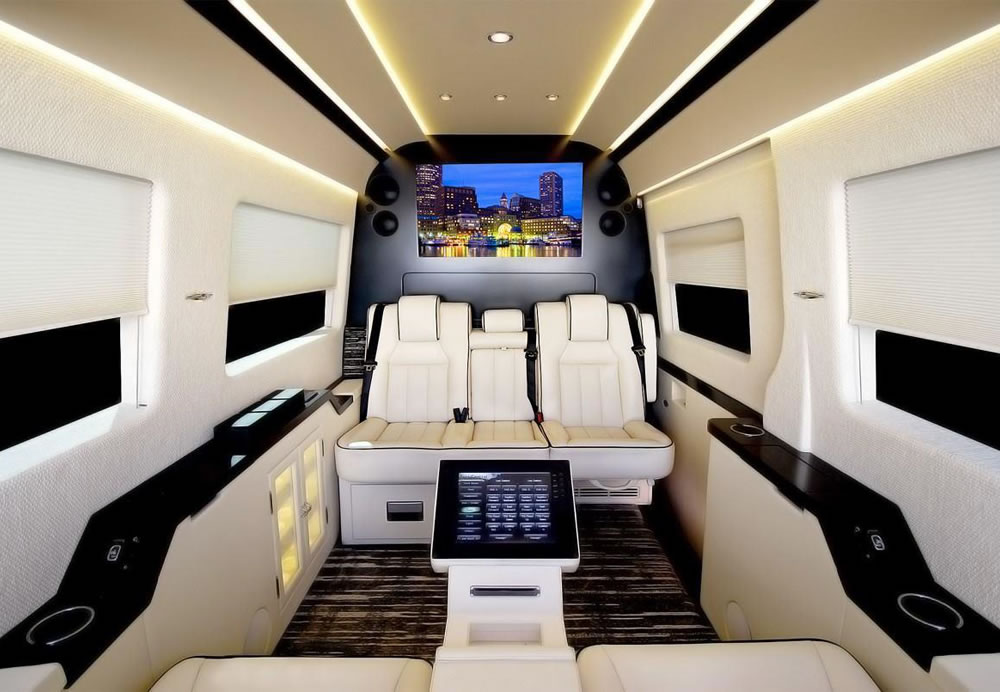 5 Passenger Limousine: Perfect for intimate gatherings